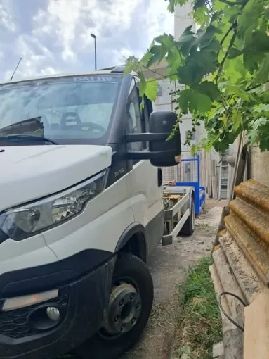 Location camion benne avec chauffeur en accès difficile à Sète, Mèze, FRTP